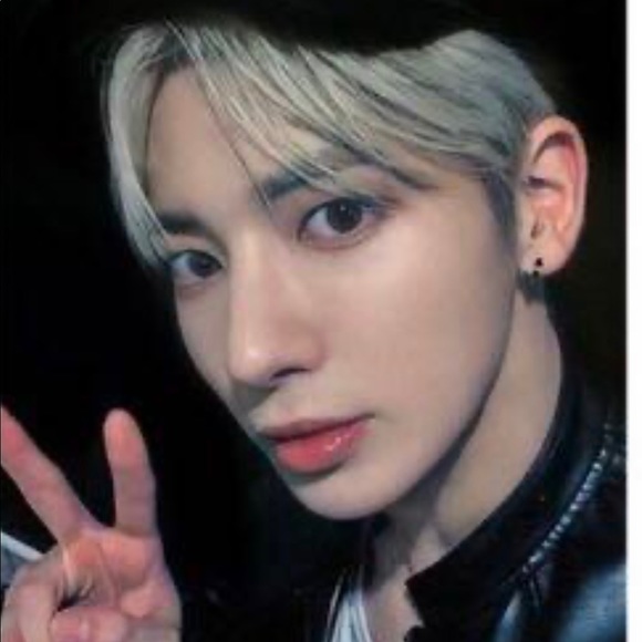 K-pop Photocard Wishlist - Picture 3 of 5